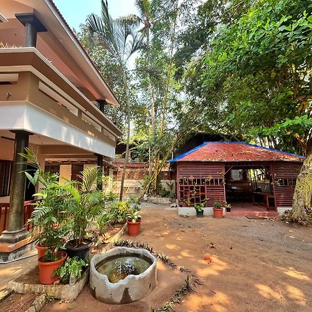 Bava Beach Resort & Retreat Center Varkala Esterno foto