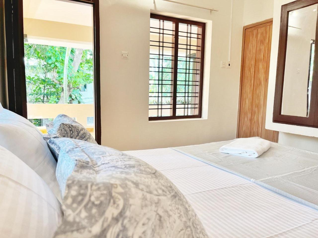 Bava Beach Resort & Retreat Center Varkala Esterno foto