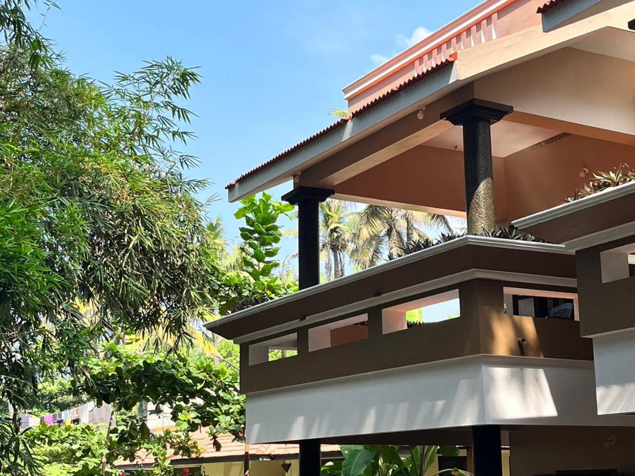 Bava Beach Resort & Retreat Center Varkala Esterno foto