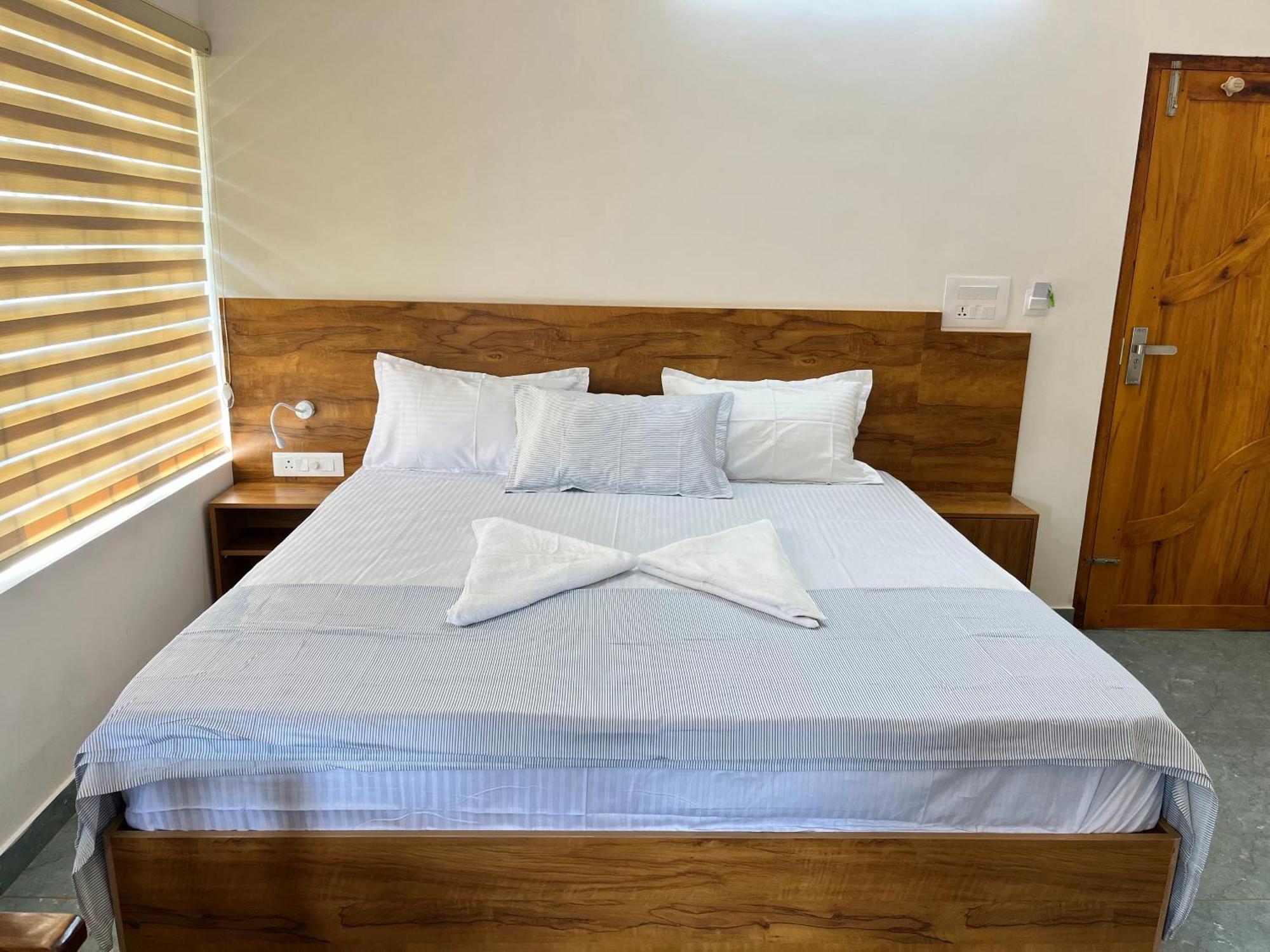 Bava Beach Resort & Retreat Center Varkala Esterno foto