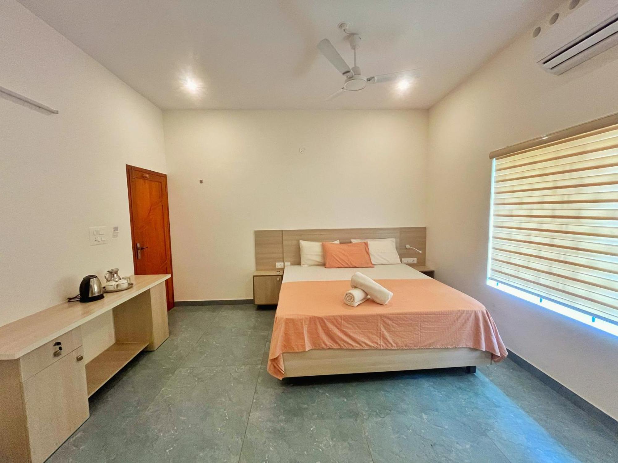 Bava Beach Resort & Retreat Center Varkala Esterno foto